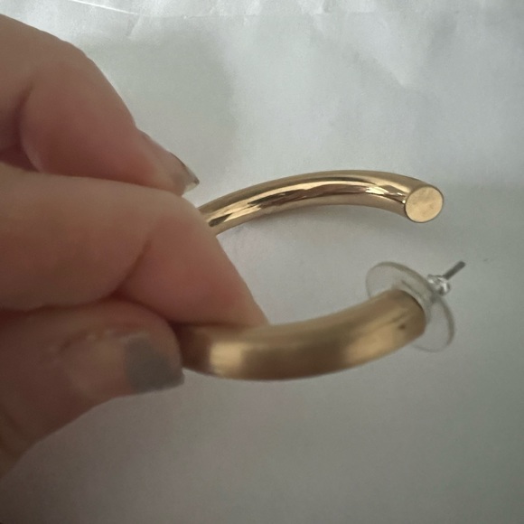 Hoop earrings- never worn - Picture 5 of 7